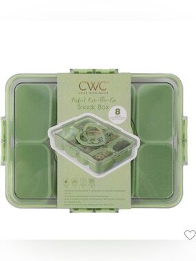 Cook With Color (CWC) - Green Perfect On-The-Go Snack Box - 8 Compartments. NWT